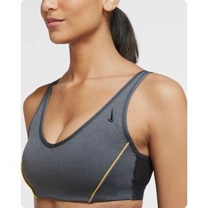 Nike Women's Favorites Grey/Black Light-Support Sports Bra Size Medium